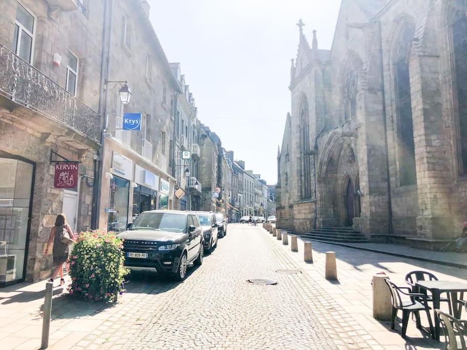 Nouveau ** Le Raffine Au Coeur De Guingamp ** Parking מראה חיצוני תמונה
